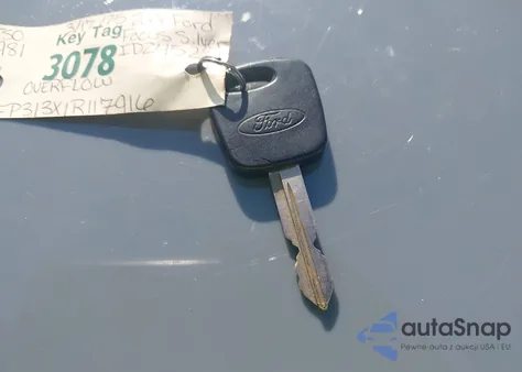 2001 Ford Focus Zx3 из США, поврежденный, VIN 3FAFP313X1R117916